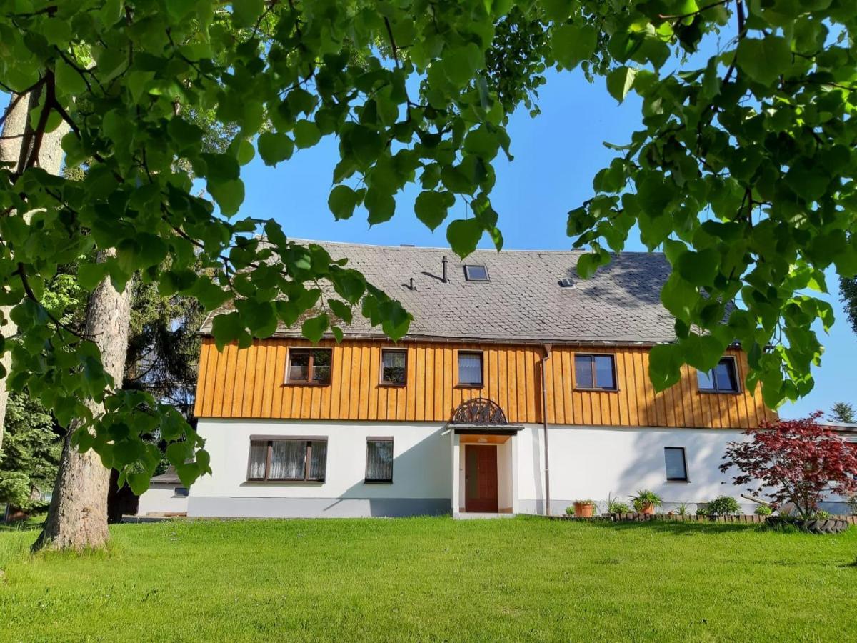 Familienfreundliche Ferienwohnung Zschorlau Eksteriør bilde