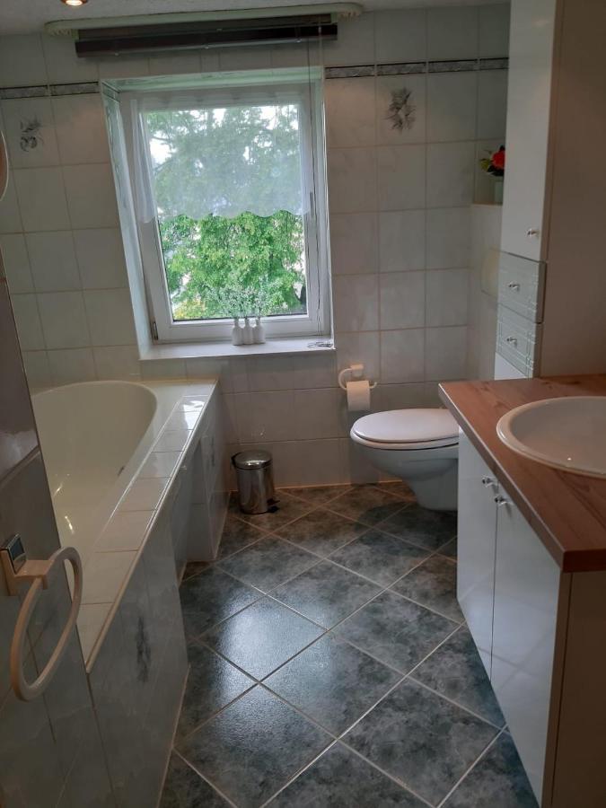 Familienfreundliche Ferienwohnung Zschorlau Eksteriør bilde