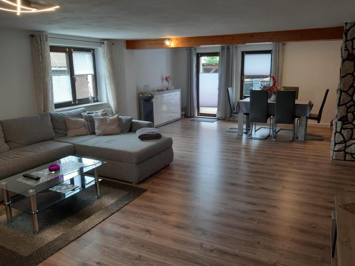 Familienfreundliche Ferienwohnung Zschorlau Eksteriør bilde
