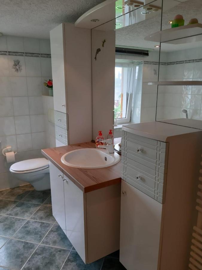 Familienfreundliche Ferienwohnung Zschorlau Eksteriør bilde